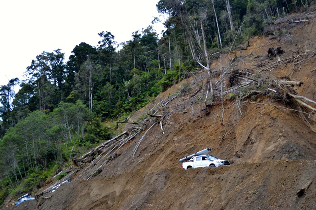 Longsor Terjang Arfak Papua Barat 6 Orang Hilang