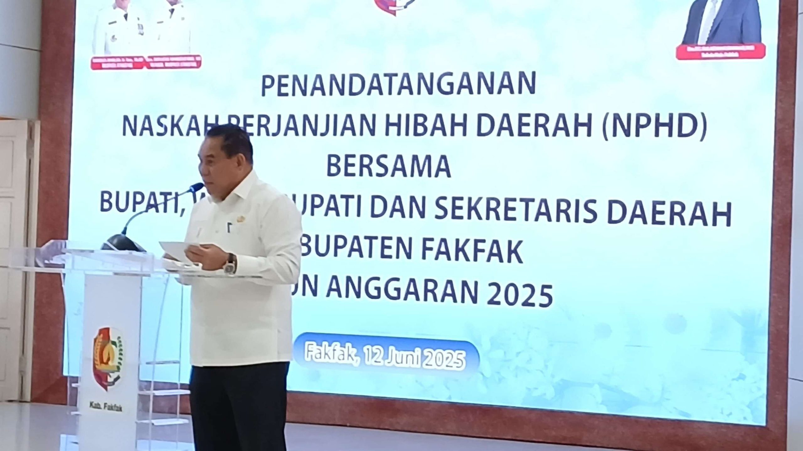Bupati Fakfak Tekankan Efisiensi Pembangunan Tempat Ibadah