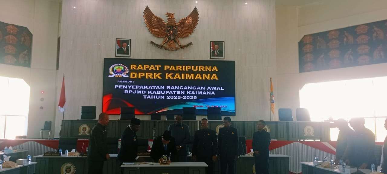 Bupati Kaimana dan DPRK Lakukan Kesepakatan Awal RPJMD