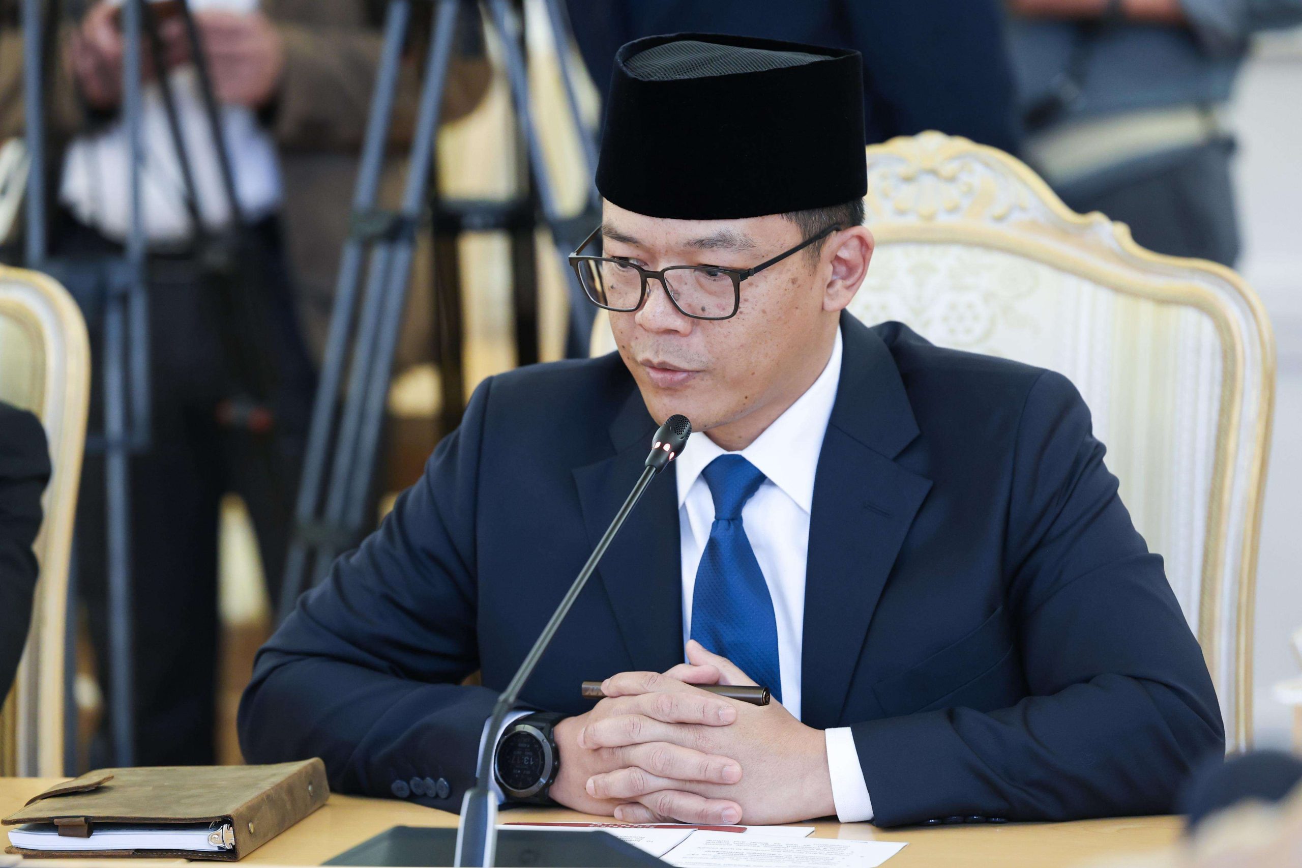 Kemlu Telah Evakuasi 97 WNI Keluar dari Iran