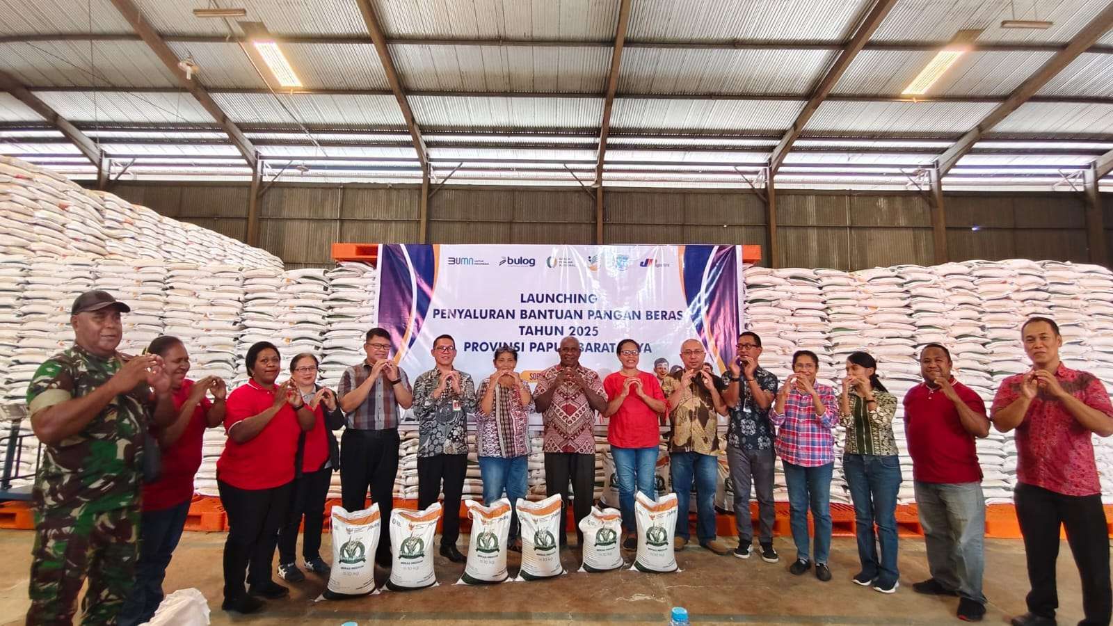 Bulog & Pemerintah Luncurkan Program Bantuan Pangan PBD